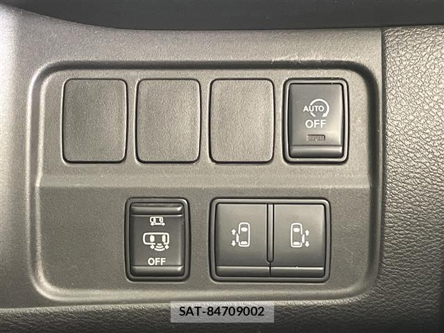 Nissan SERENA 2019 8672438-12