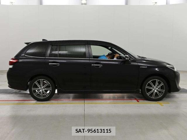 Toyota COROLLA FIELDER 2017 8893007-3