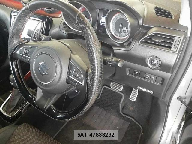 Suzuki SWIFT 2018 8777270-9