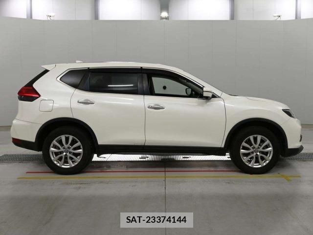 Nissan X-TRAIL 2017 8862228-3