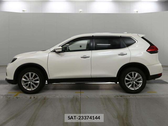 Nissan X-TRAIL 2017 8862228-4