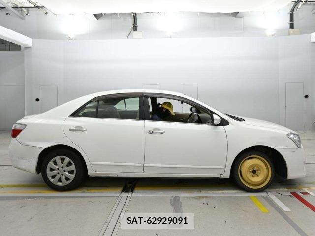 Toyota PREMIO 2009 8911169-3