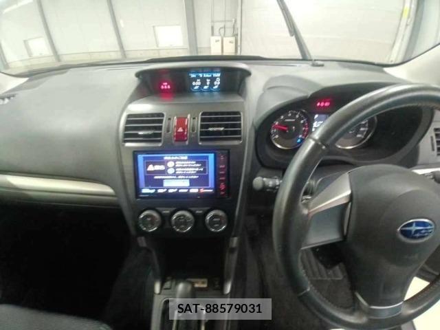 Subaru FORESTER 2013 8895904-11
