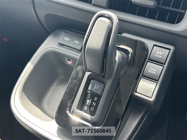 Toyota SIENTA 2024 8672022-9