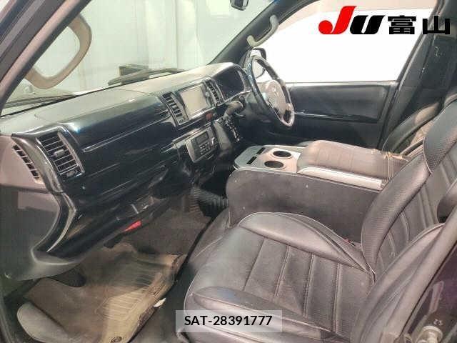 Toyota HIACE VAN 2014 8811131-3
