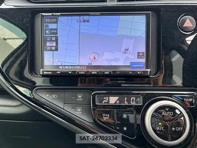 Toyota AQUA 2018 8763082-4
