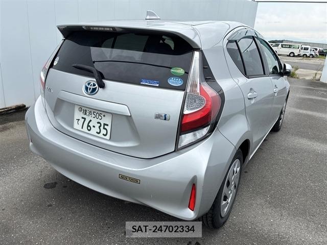 Toyota AQUA 2018 8763082-8