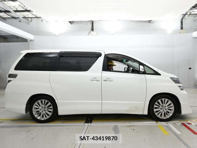 Toyota VELLFIRE 2012 8903810-3