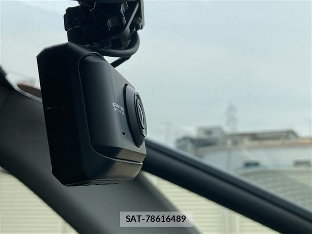 Honda FIT 2022 8722632-17
