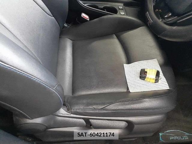 Toyota PRIUS 2019 8691976-10