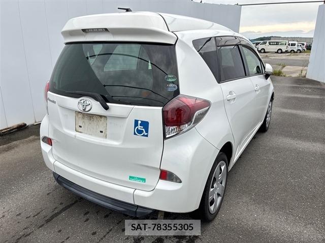 Toyota RACTIS 2015 8738930-9