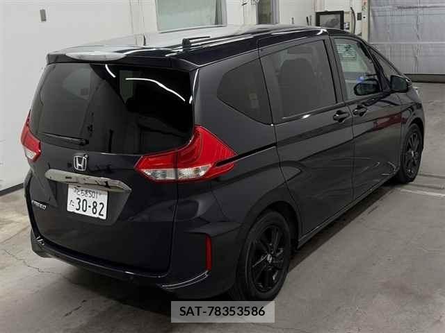 Honda FREED 2022 8683671-5