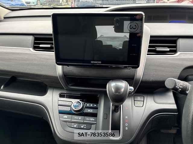 Honda FREED 2022 8683671-6