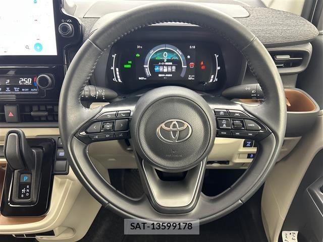 Toyota SIENTA 2023 8672031-7