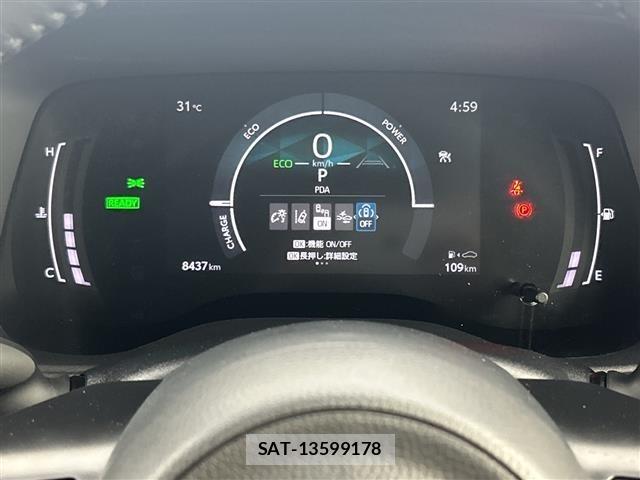 Toyota SIENTA 2023 8672031-9