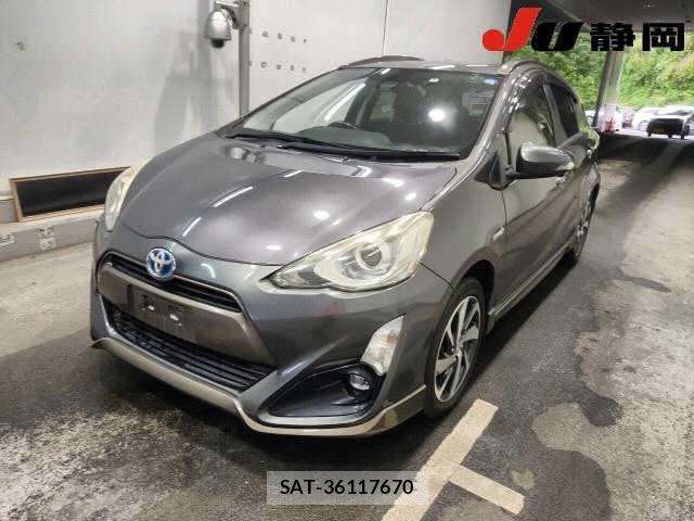 Toyota AQUA 2016 8862350-4