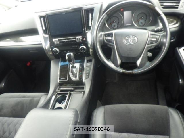 Toyota VELLFIRE 2015 8903902-3