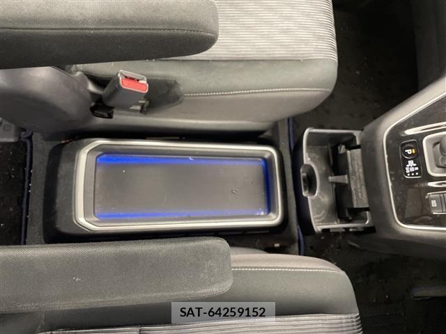 Nissan SERENA 2022 8672449-1