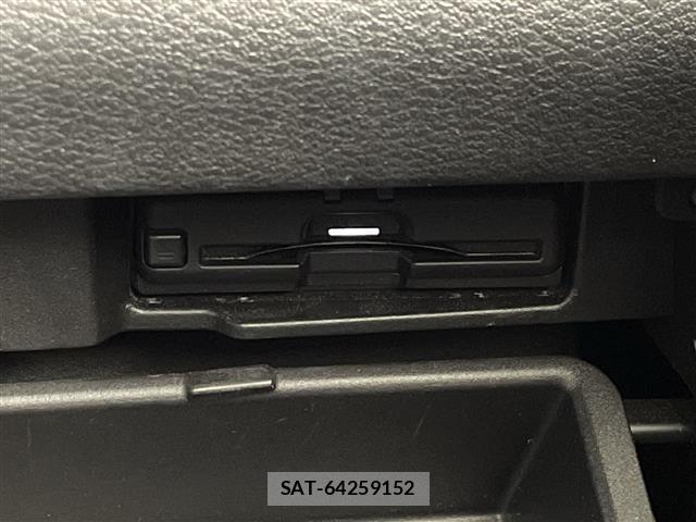 Nissan SERENA 2022 8672449-17