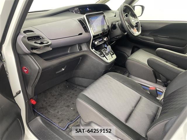 Nissan SERENA 2022 8672449-4