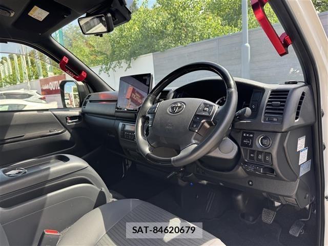 Toyota HIACE VAN 2025 8759730-21
