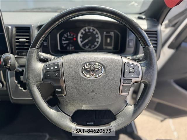 Toyota HIACE VAN 2025 8759730-9