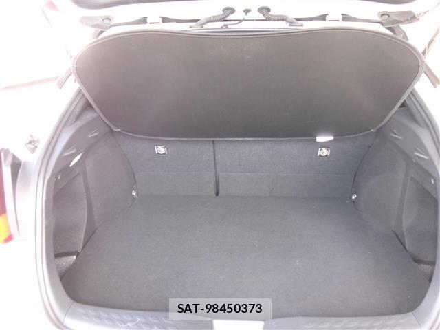 Toyota C-HR 2020 8724259-11