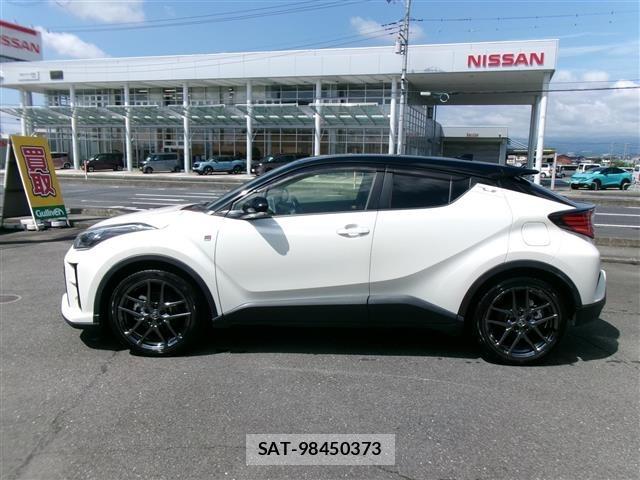 Toyota C-HR 2020 8724259-2