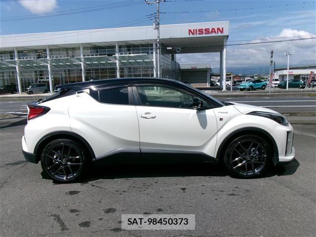 Toyota C-HR 2020 8724259-22