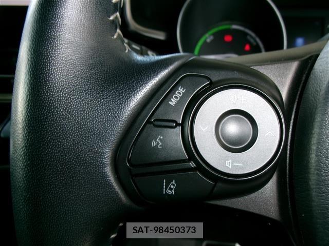 Toyota C-HR 2020 8724259-3