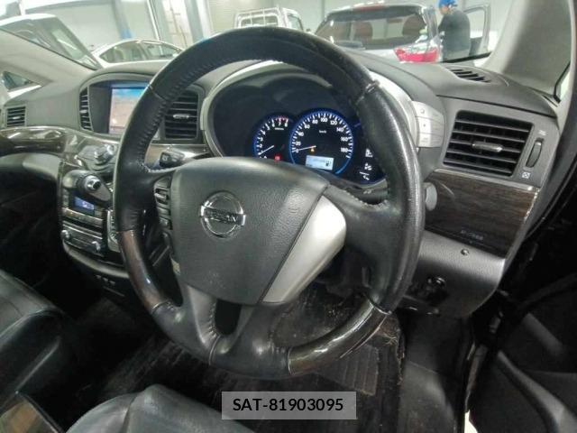 Nissan ELGRAND 2013 8689647-9