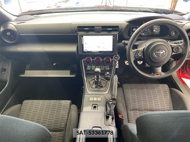 Toyota 86 2024 8722728-14