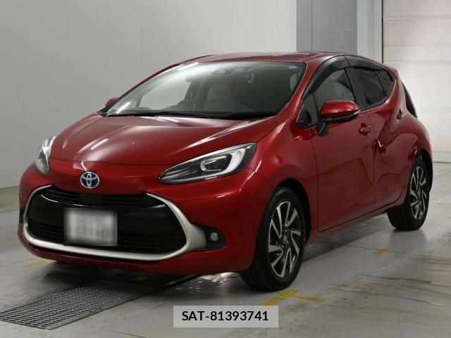 Toyota AQUA 2023 8862357-0