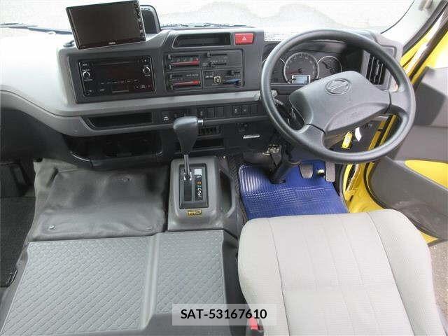 Hino LIESSE 2018 8680622-3