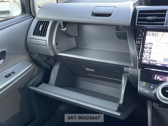 Toyota PRIUS 2014 8938711-6