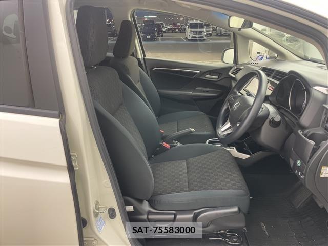 Honda FIT 2015 8722635-21