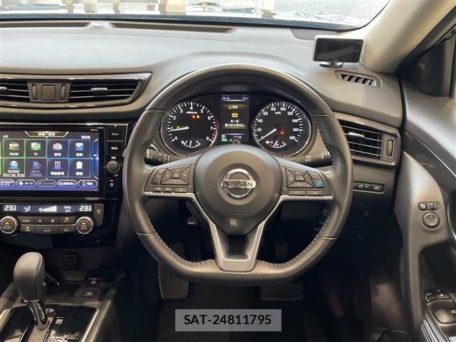 Nissan X-TRAIL 2018 8762824-14