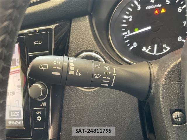 Nissan X-TRAIL 2018 8762824-2