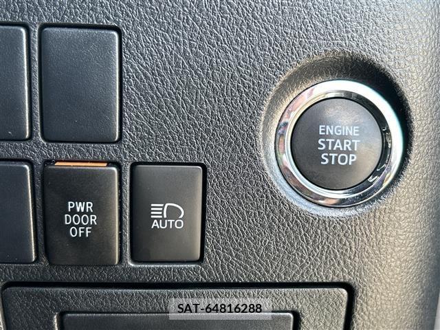 Toyota VELLFIRE 2022 8674487-4