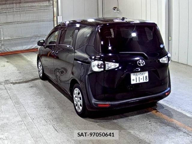 Toyota SIENTA 2015 8903135-1