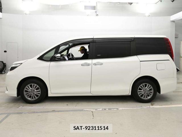 Toyota ESQUIRE 2017 8908438-4