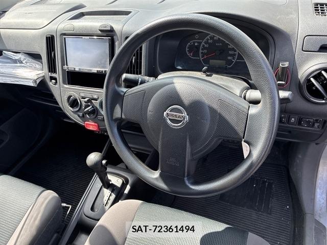 Nissan AD VAN 2018 8909699-3