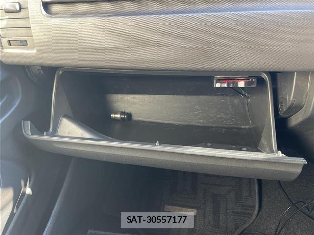 Toyota HIACE VAN 2013 8677207-10