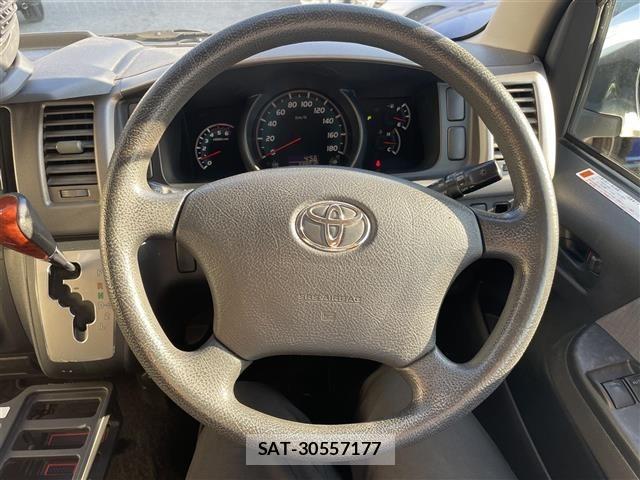 Toyota HIACE VAN 2013 8677207-15