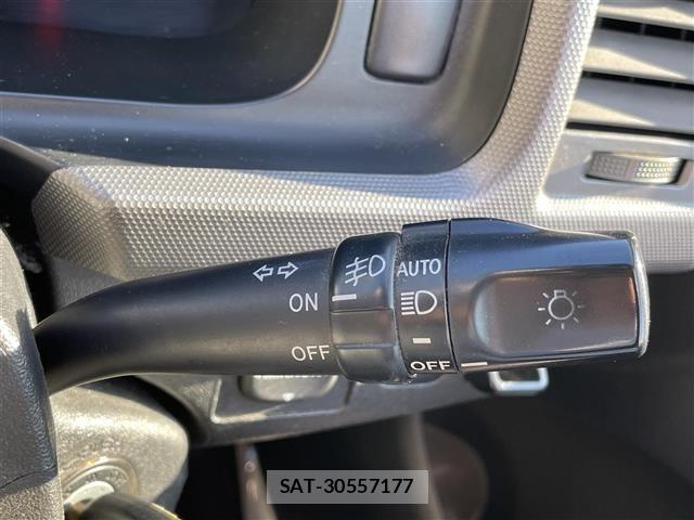 Toyota HIACE VAN 2013 8677207-18