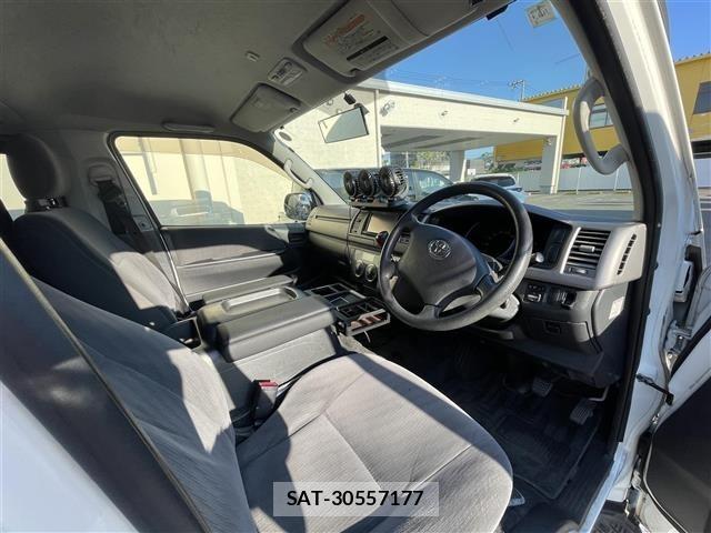 Toyota HIACE VAN 2013 8677207-2