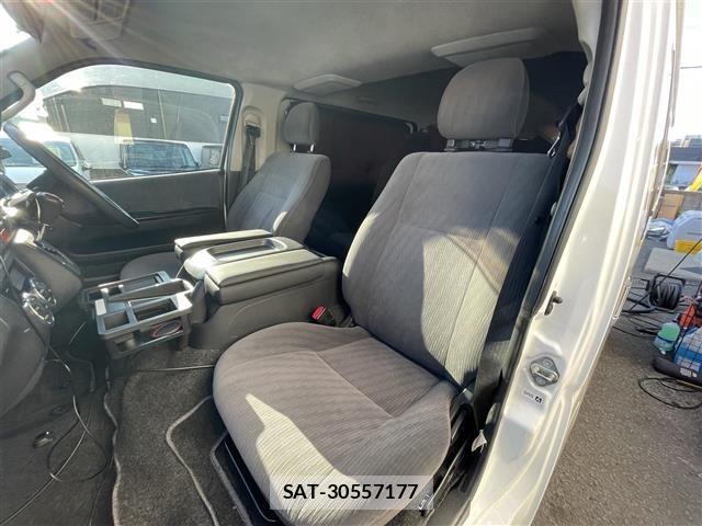 Toyota HIACE VAN 2013 8677207-6