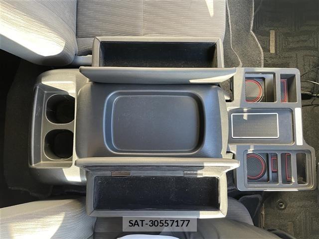 Toyota HIACE VAN 2013 8677207-9