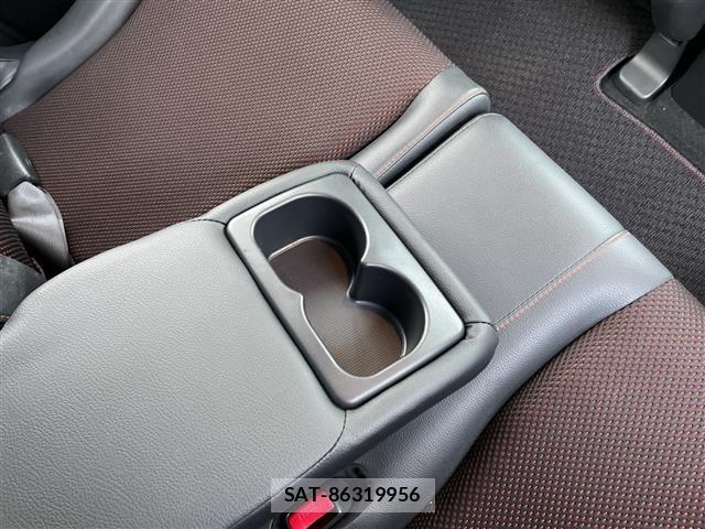 Honda STREAM 2010 8825105-2