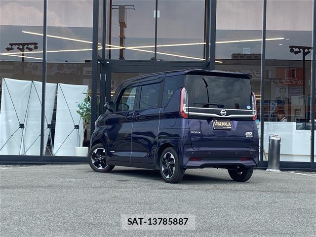Nissan ROOX 2021 8724051-2